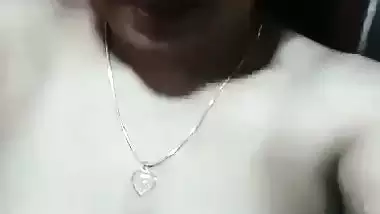 Married bhabhi video making of nude body showing