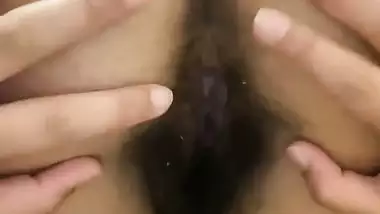 Chubby desi figure pussy spreading in doggy style