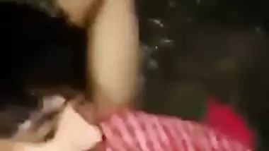 Village XXX whore has pussy fucked by Desi neighbour in the fresh air