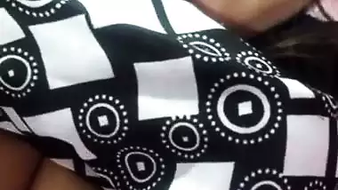 Chubby MILF big boobs and pussy showing on video call