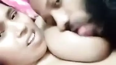 Chattogram Bangla aunty huge boobs sucking by lover