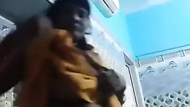 Hard nipples showing sex affair horny bhabhi viral MMS