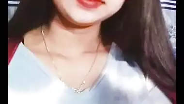 Girlfriend in glasses stands nude in bathroom viral xxx