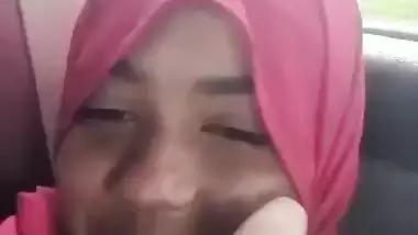 Chubby hijab girl boob sucking viral outdoor sex