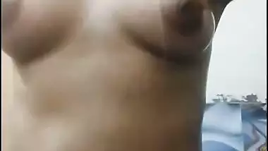 Pakistani virgin babe bathing naked video making