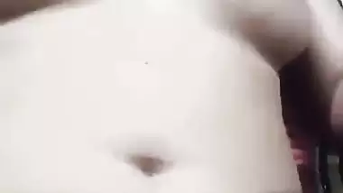 Nephew fucks his aunt’s shaved pussy in desi xxx MMS