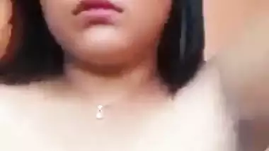 Nude Indian teen exposes her pussy and ass