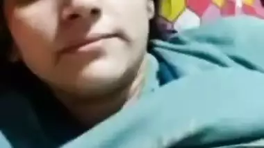 Cute girl huge boobs playing viral selfie video