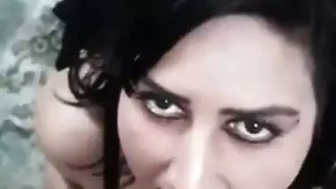 Big boob girl gives a desi blowjob to her lover