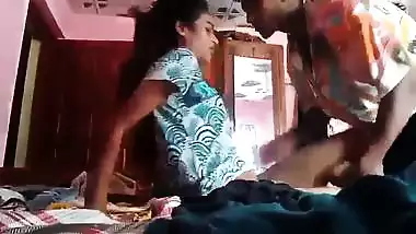 Kerala bus travel girl picked up and fucked at home