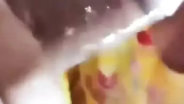 Indian porn of Sia bhabhi fucking her lover for gifts