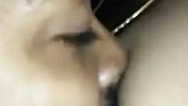 Desi breast sucking MMS
