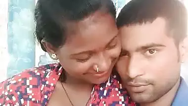 Dehati desi lovers ki nipple fondling romance video