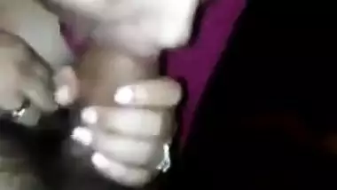 Sexy desi girl sucking cock deepthroat