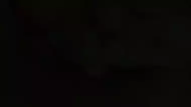 Desi Bhabhi gives a desi blowjob to fuck in the doggy style