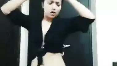 Mishti Basu, a Bengali-origin adult actress nude MMS